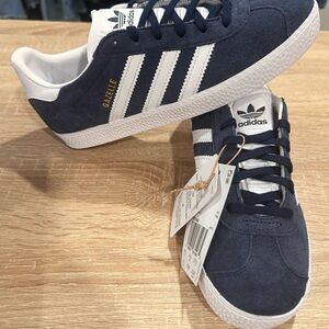 Adidas Gazelle Blue and White Box